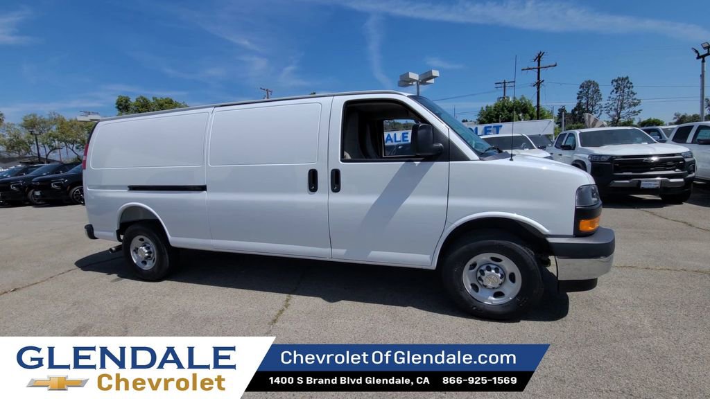 New 2026 Chevrolet Express 2500 Extended w/ Driver Convenience Package RWD image 2