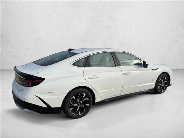 Used 2024 Hyundai Sonata SEL FWD image 5
