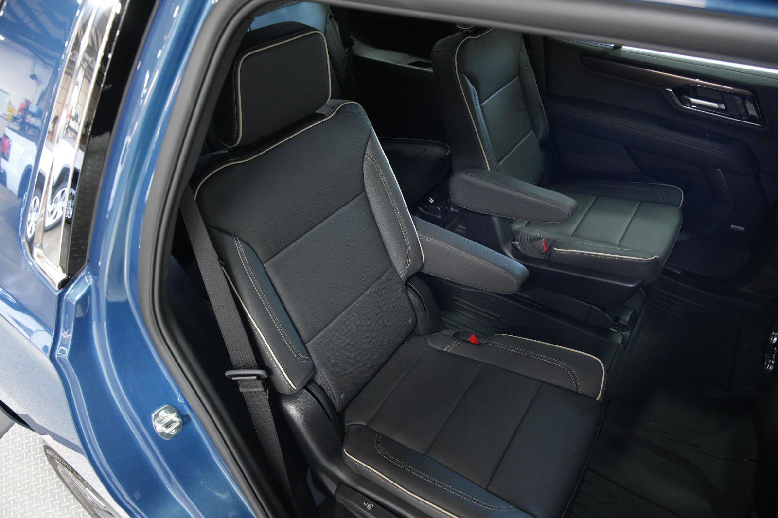 New 2026 GMC Yukon Elevation image 15