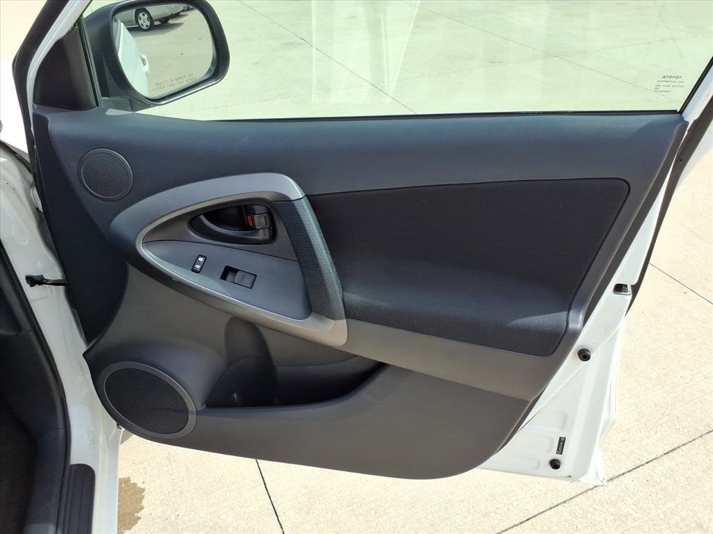 Used 2012 Toyota RAV4 Sport image 19