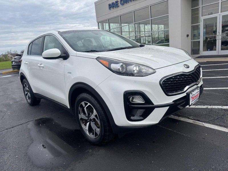 Used 2020 Kia Sportage LX image 2