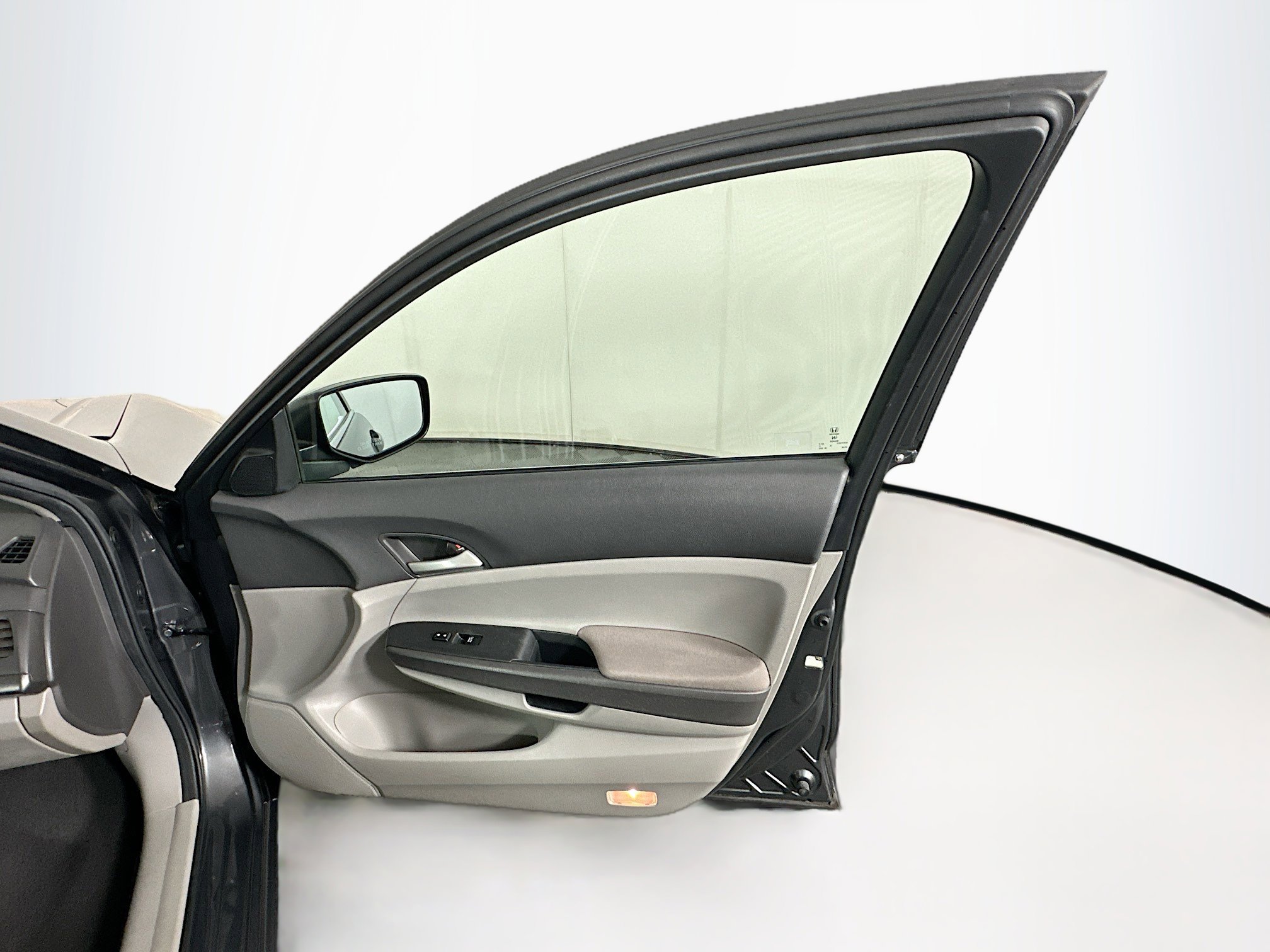 Used 2010 Honda Accord LX-P image 28