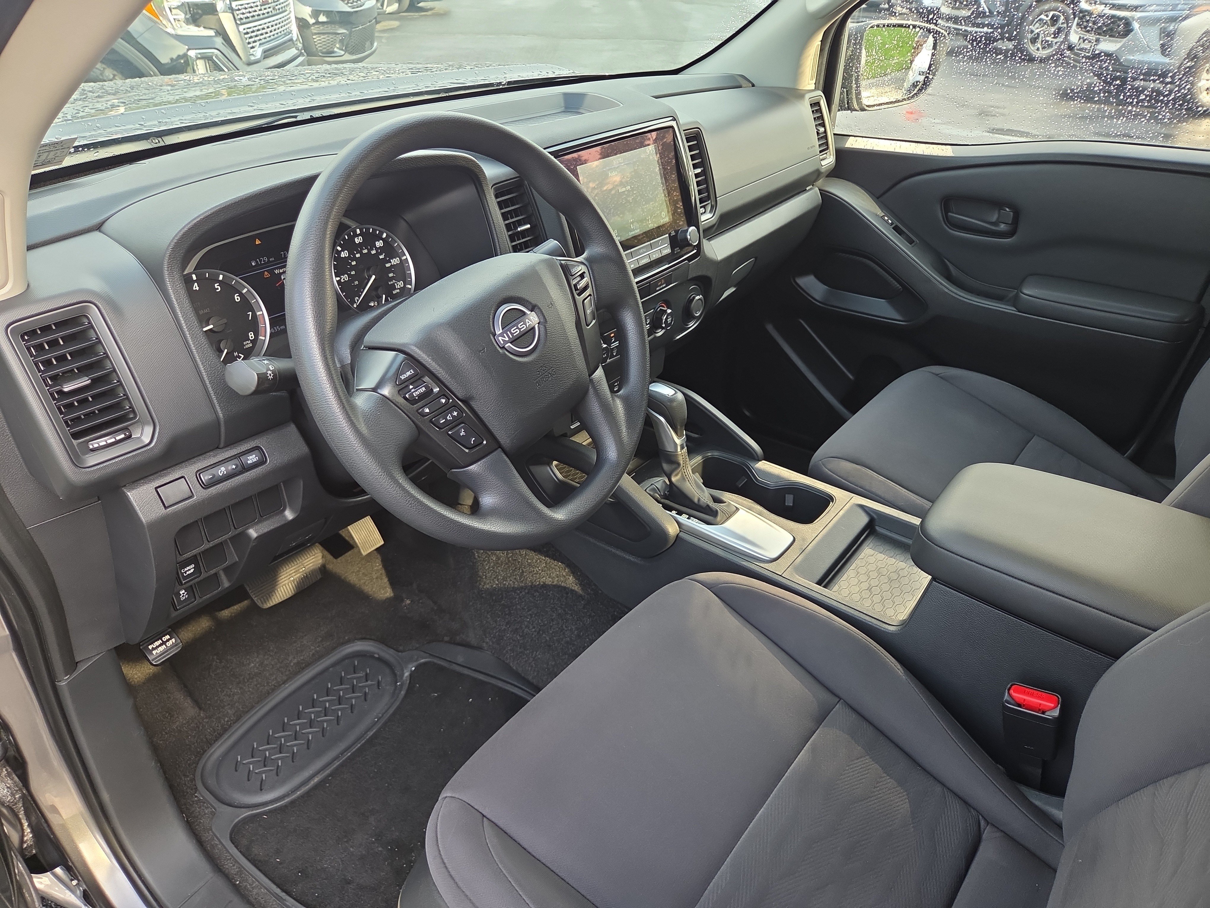 Used 2022 Nissan Frontier S RWD image 15
