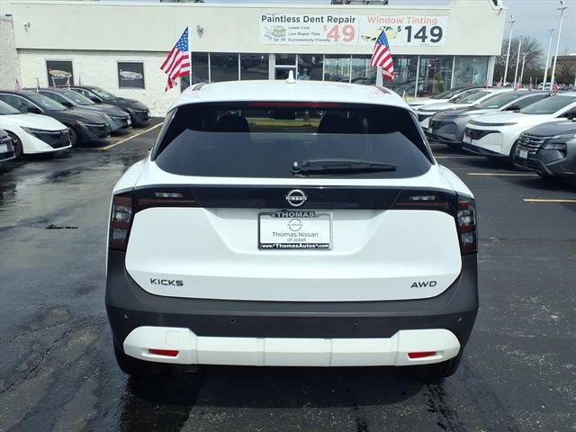 Certified 2025 Nissan Kicks SV image 6