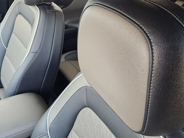 Used 2026 Chevrolet Equinox LT w/ Convenience Package II FWD image 20