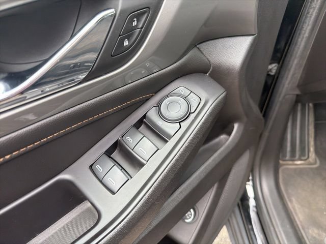 Used 2019 Chevrolet Traverse LT AWD/4WD image 11