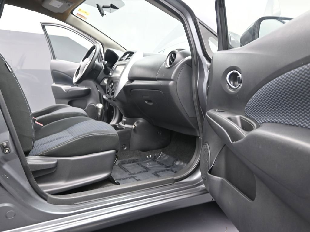 Used 2019 Nissan Versa Note SV image 17