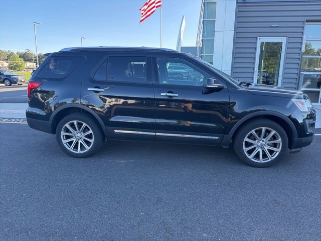 Used 2016 Ford Explorer Limited AWD/4WD image 2