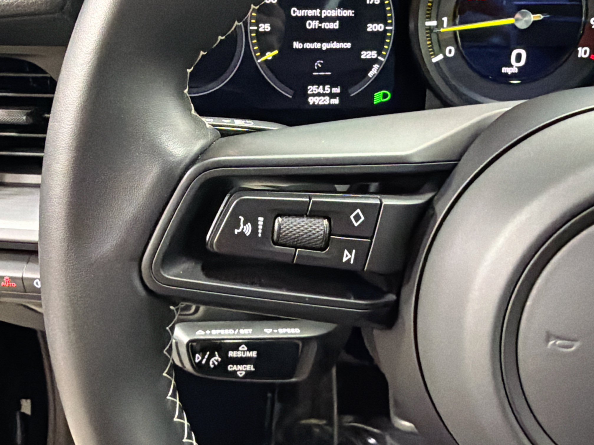 Certified 2022 Porsche 911 GT3 RWD image 33