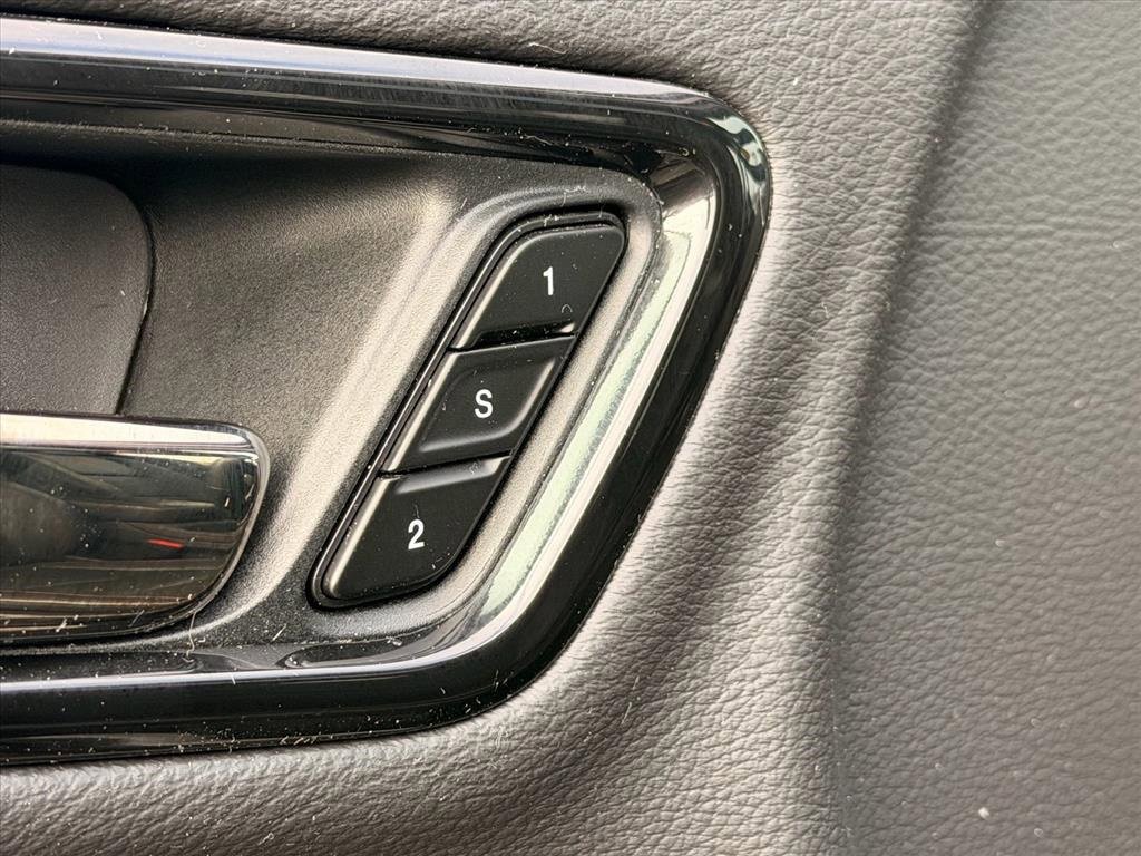 Used 2025 Dodge Durango GT image 16