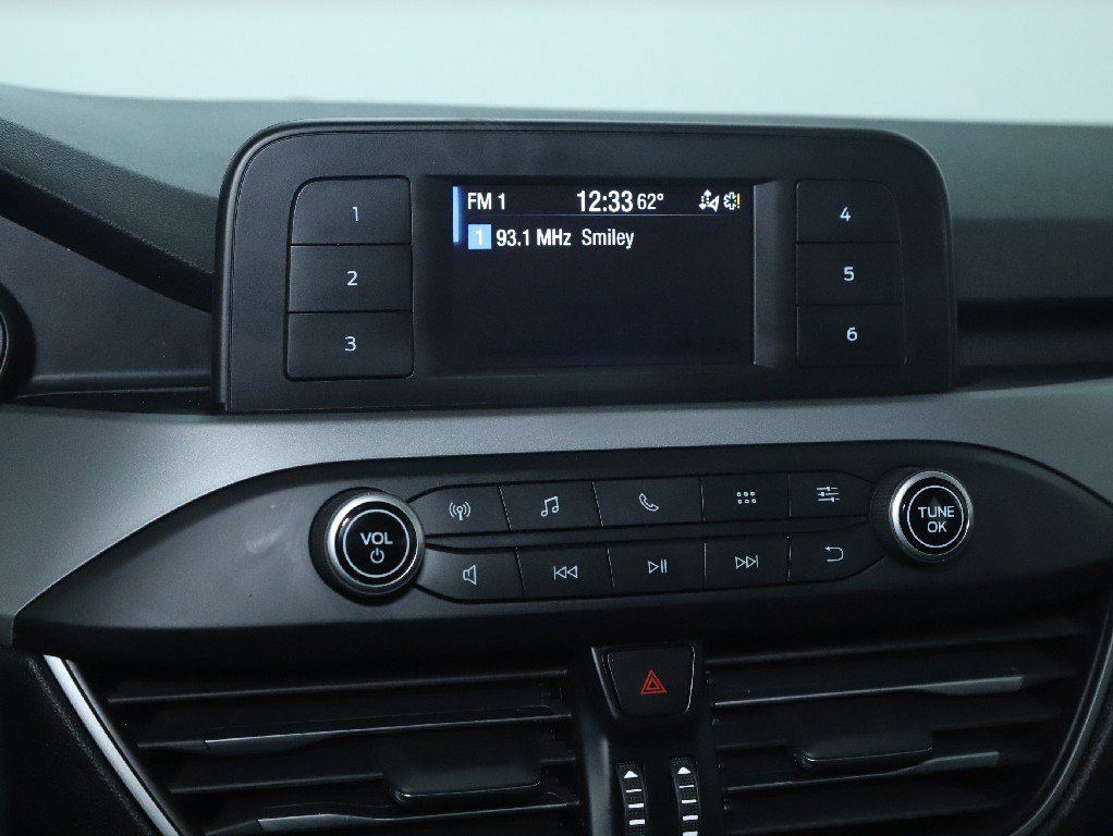 Used 2020 Ford Escape S image 25