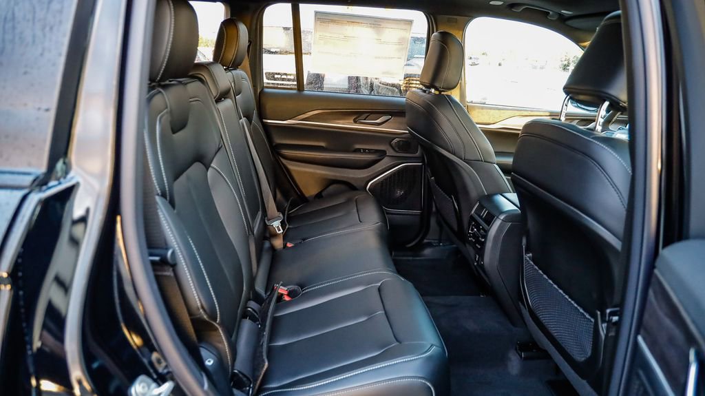 New 2026 Jeep Grand Cherokee Limited AWD/4WD image 20