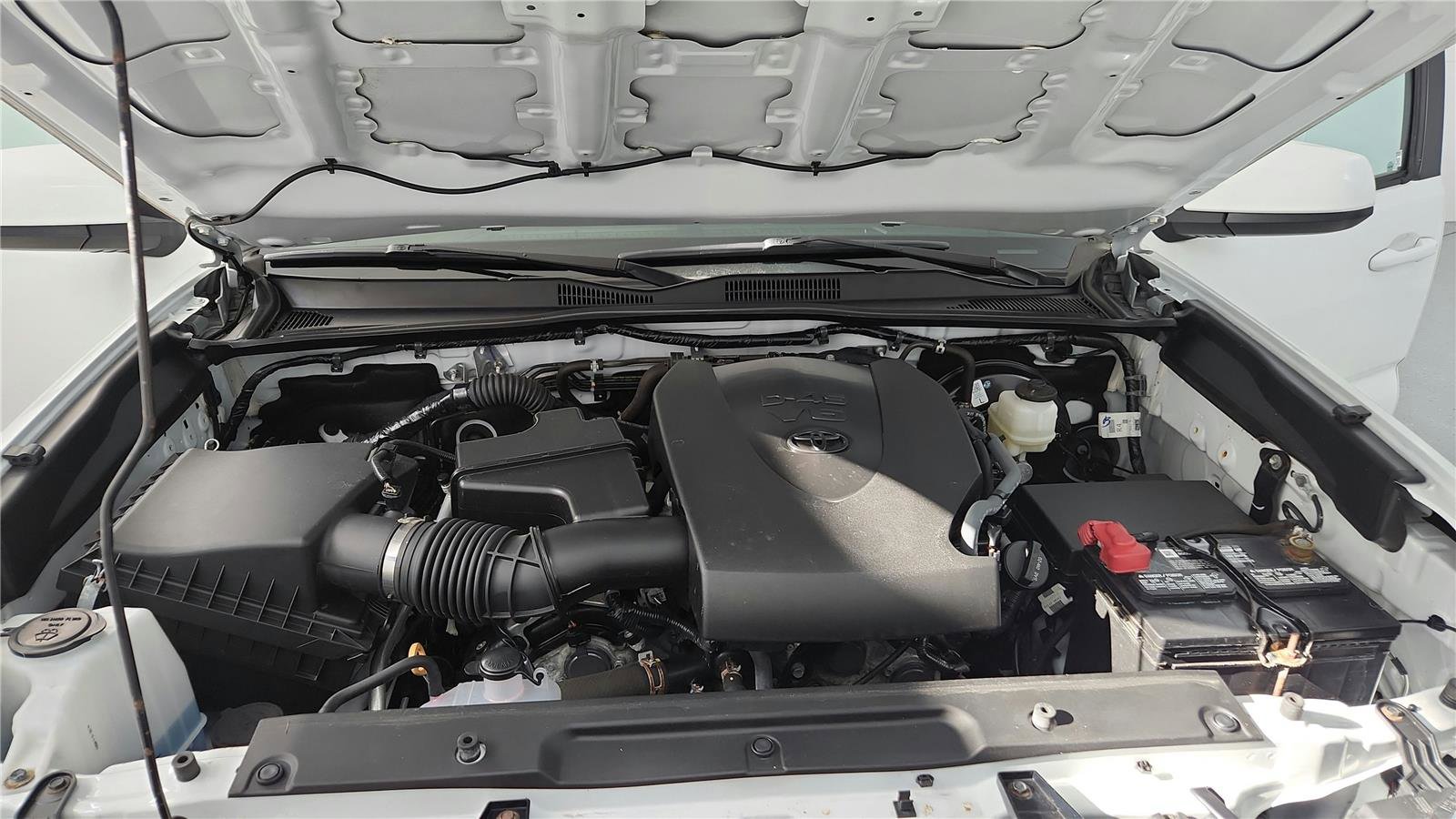 Used 2020 Toyota Tacoma SR5 image 11