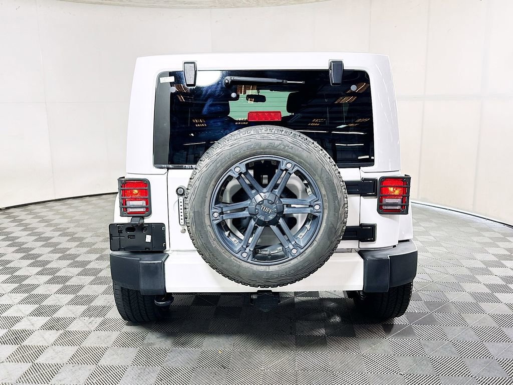 Used 2014 Jeep Wrangler Unlimited Sahara w/ Connectivity Group image 3
