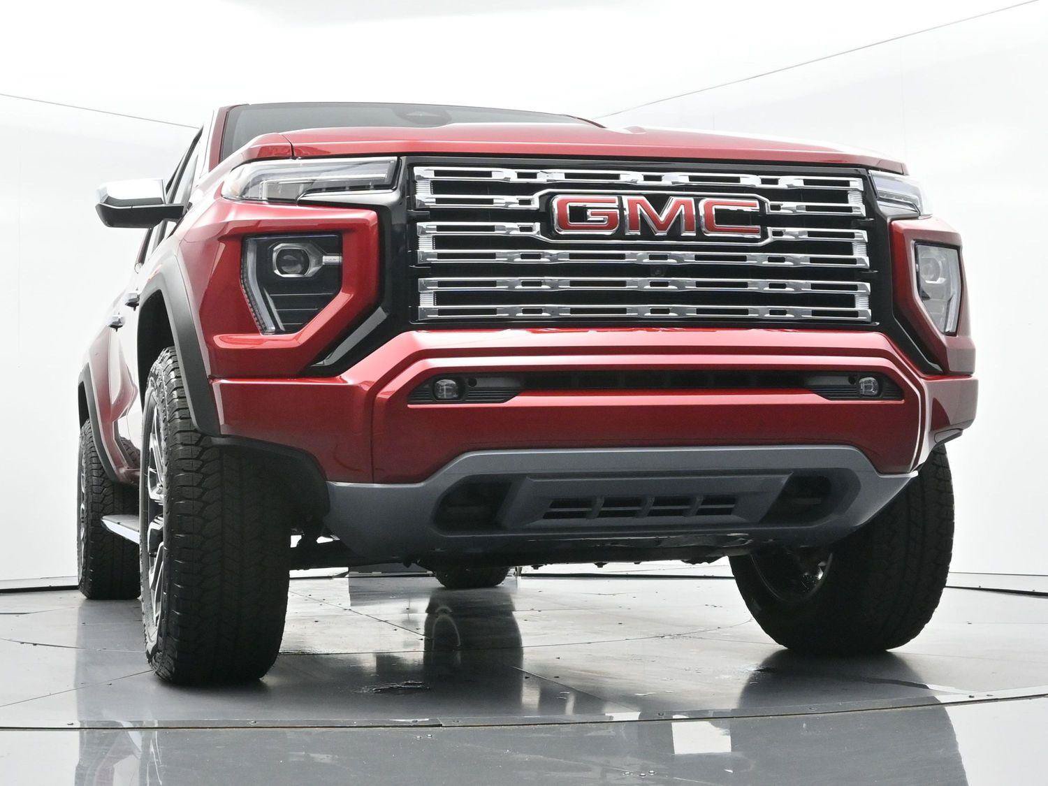 Used 2026 GMC Canyon Denali AWD/4WD image 47