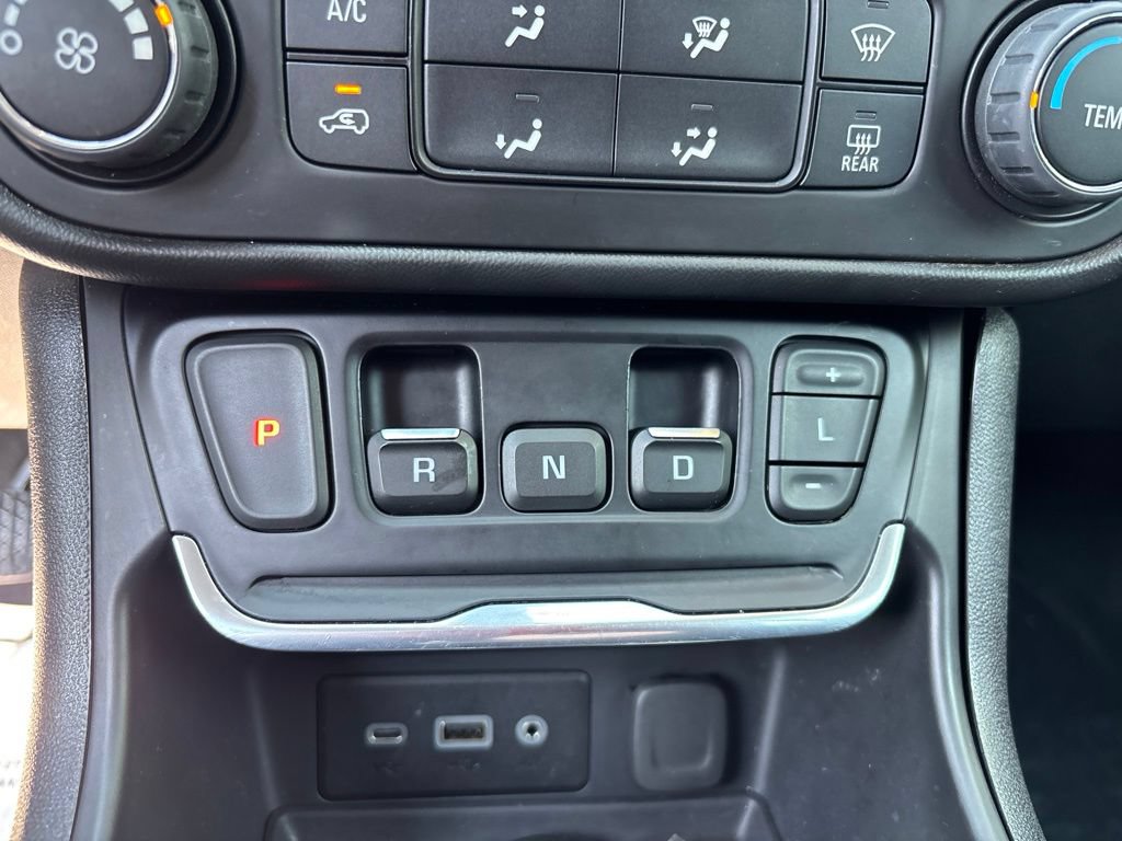 Used 2021 GMC Terrain SLE AWD/4WD image 26