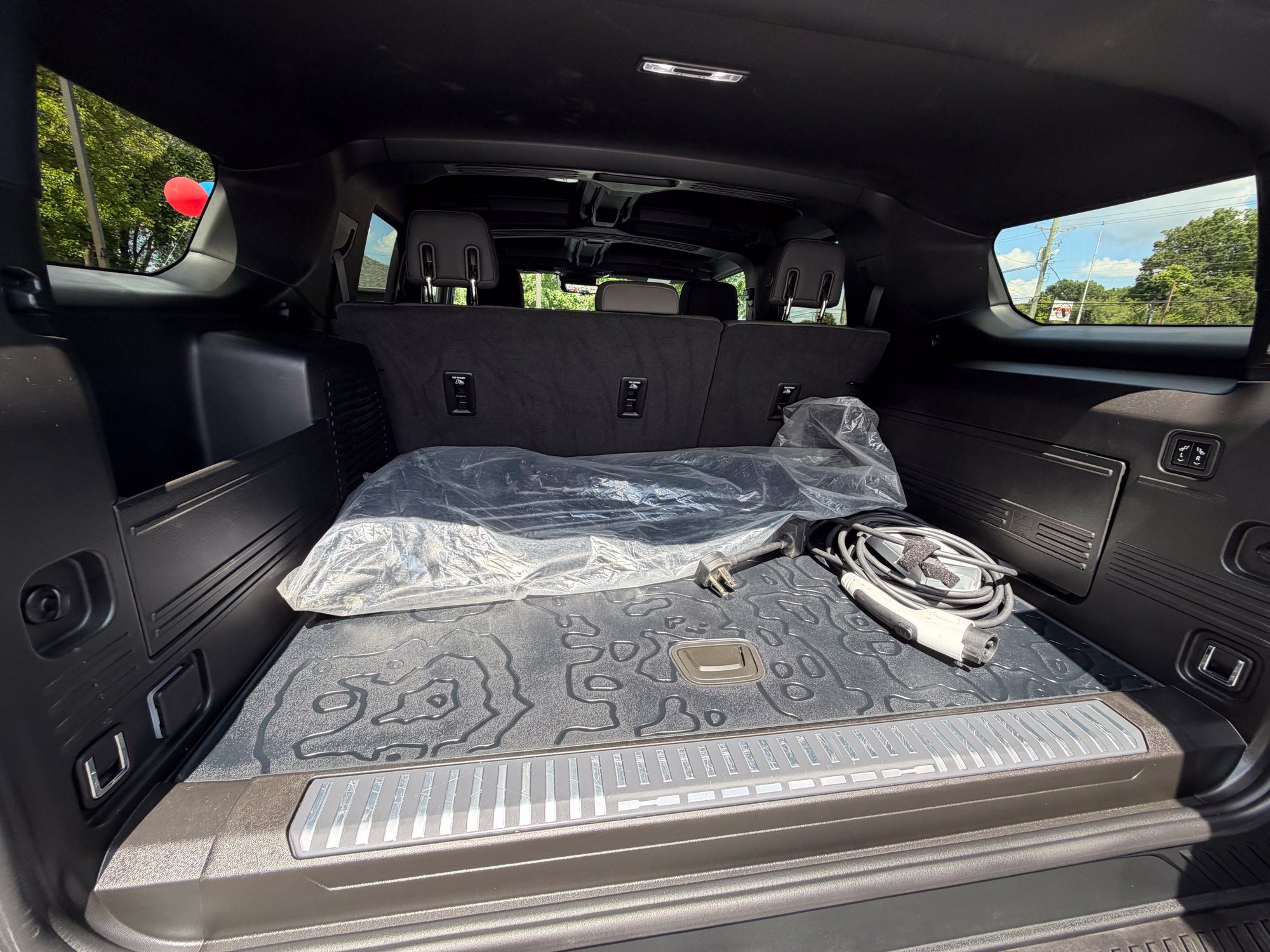 Used 2024 GMC Hummer EV 2X w/ Extreme Off-Road Package AWD/4WD image 18