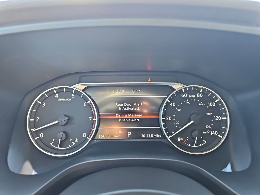 Used 2022 Nissan Rogue SV w/ SV Premium Package image 24