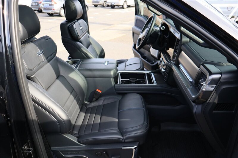 Used 2026 Ford F450 Platinum w/ FX4 Off-Road Package AWD/4WD image 17