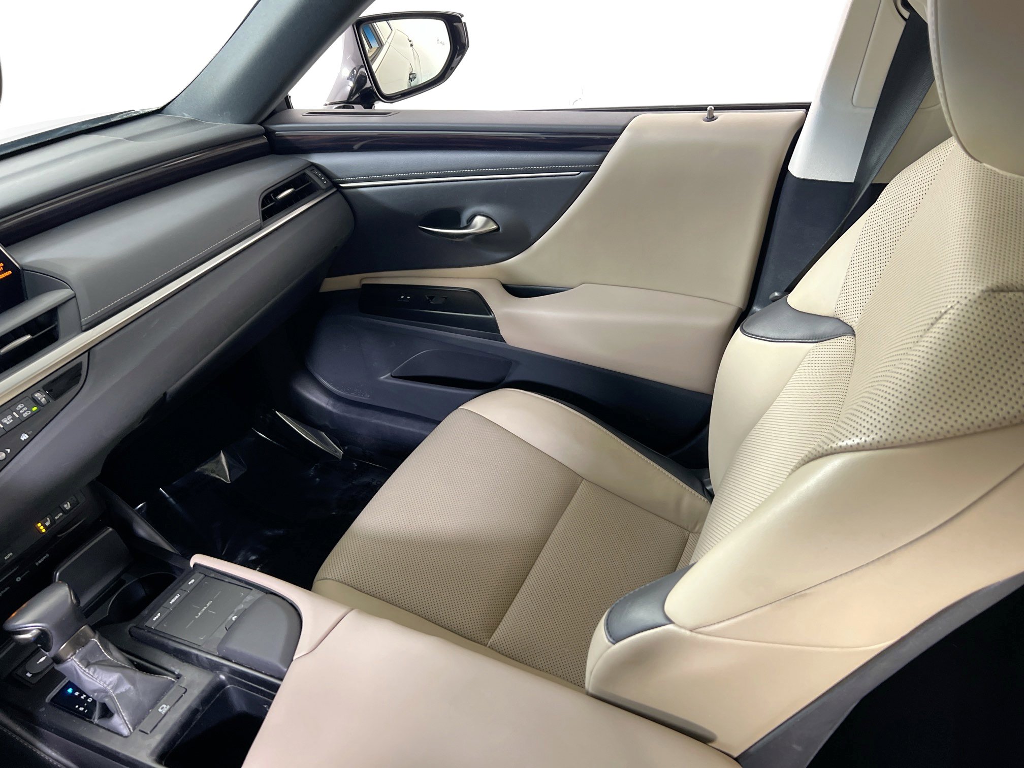 Used 2020 Lexus ES 350 w/ Premium Package image 24