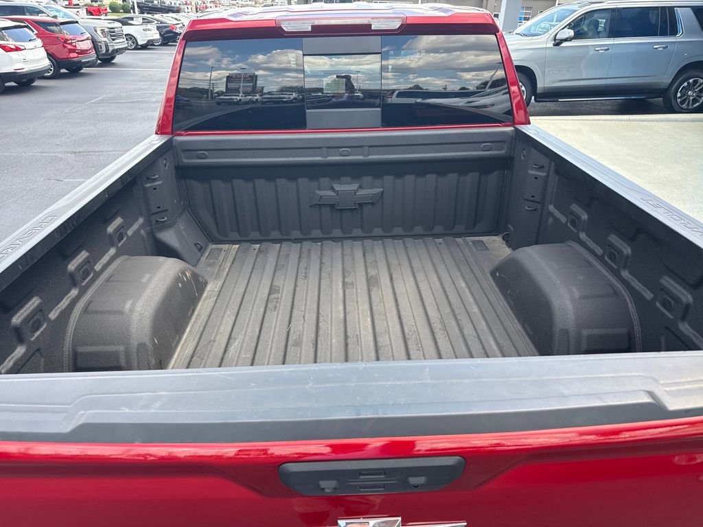 Used 2025 Chevrolet Silverado 1500 LT Trail Boss w/ Convenience Package II image 29