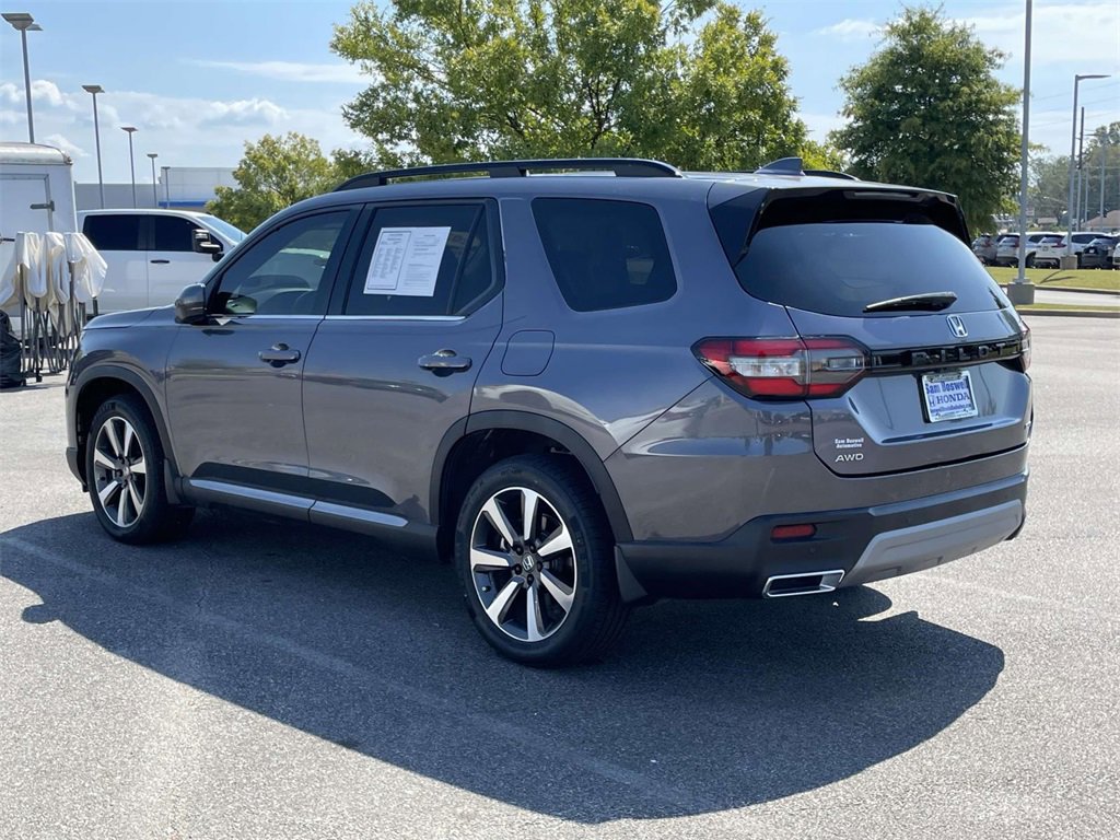 Used 2023 Honda Pilot Elite image 5