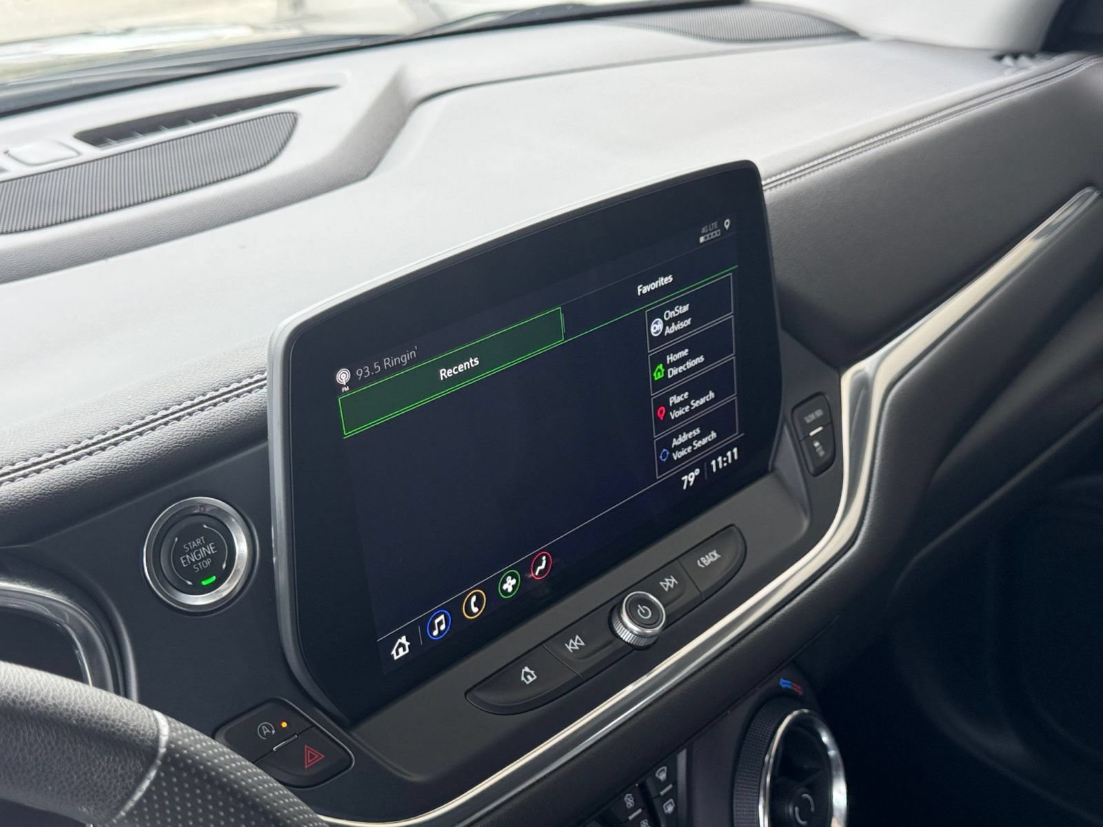 Used 2025 Chevrolet Blazer LT FWD image 19