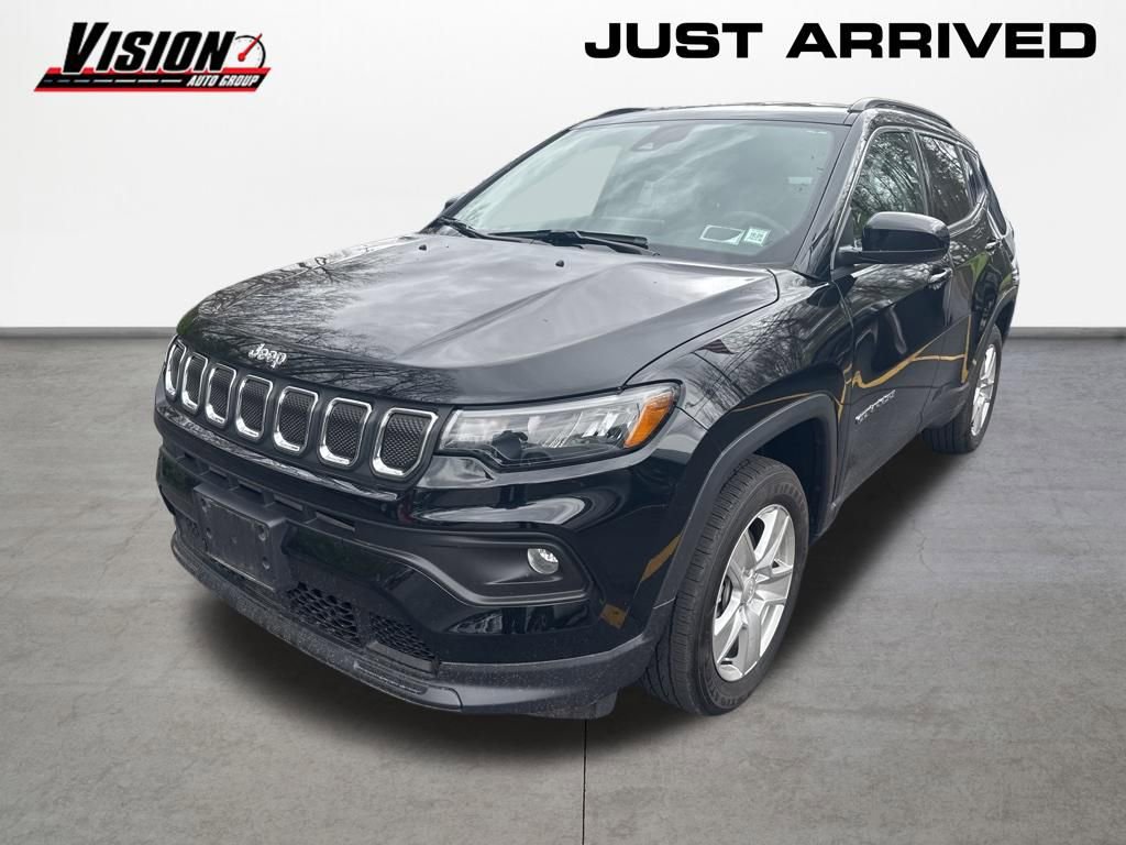Used 2022 Jeep Compass Latitude w/ Convenience Group AWD/4WD image 1