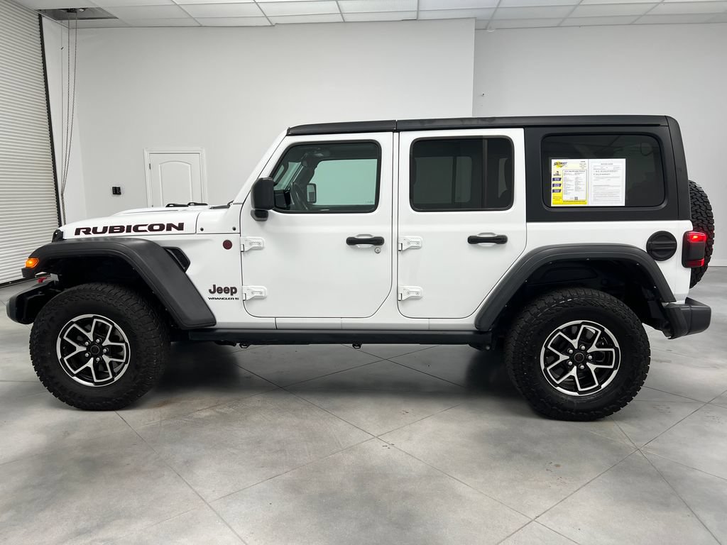 Used 2024 Jeep Wrangler Unlimited Rubicon AWD/4WD image 5