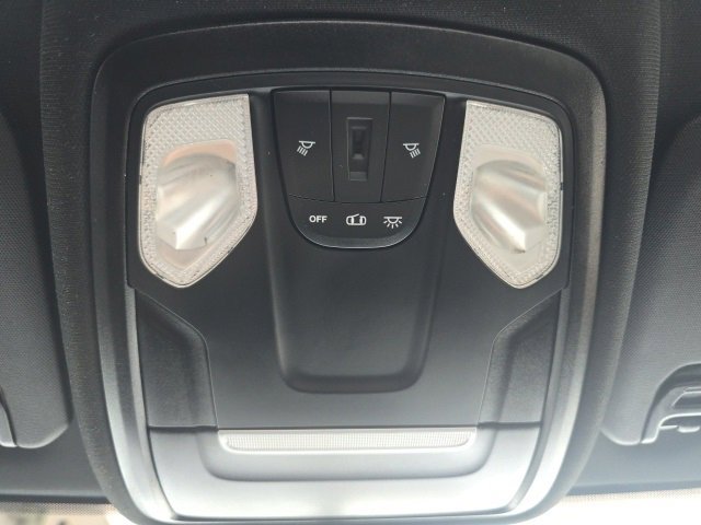 Used 2022 RAM 2500 Tradesman w/ Chrome Appearance Group image 25