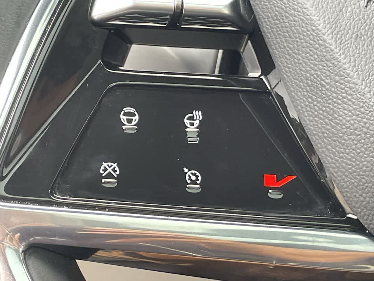 Certified 2026 Cadillac Vistiq Sport w/ LPO, Floor Liner Package AWD/4WD image 26
