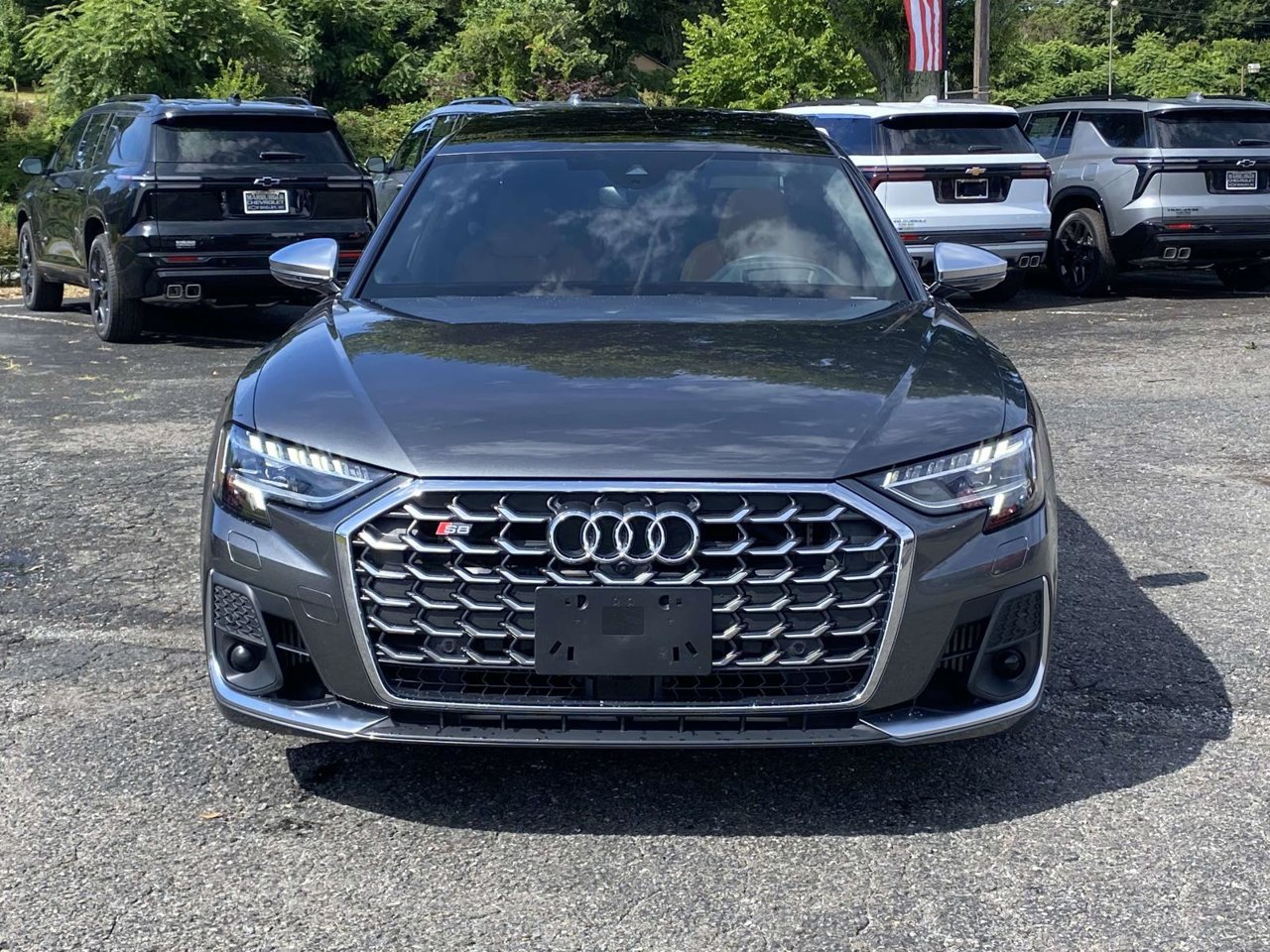 Used 2024 Audi S8 AWD/4WD image 2