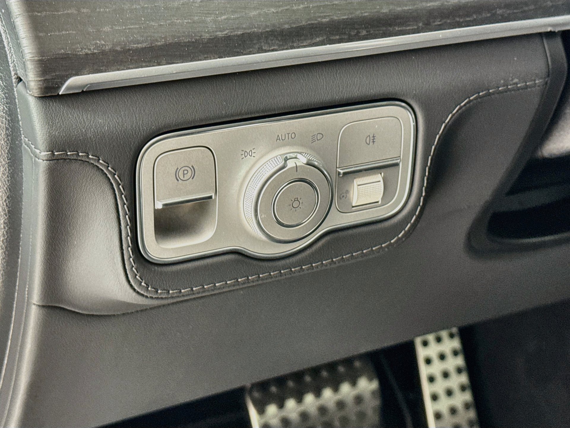New 2026 Mercedes-Benz GLS 63 AMG 4MATIC image 11