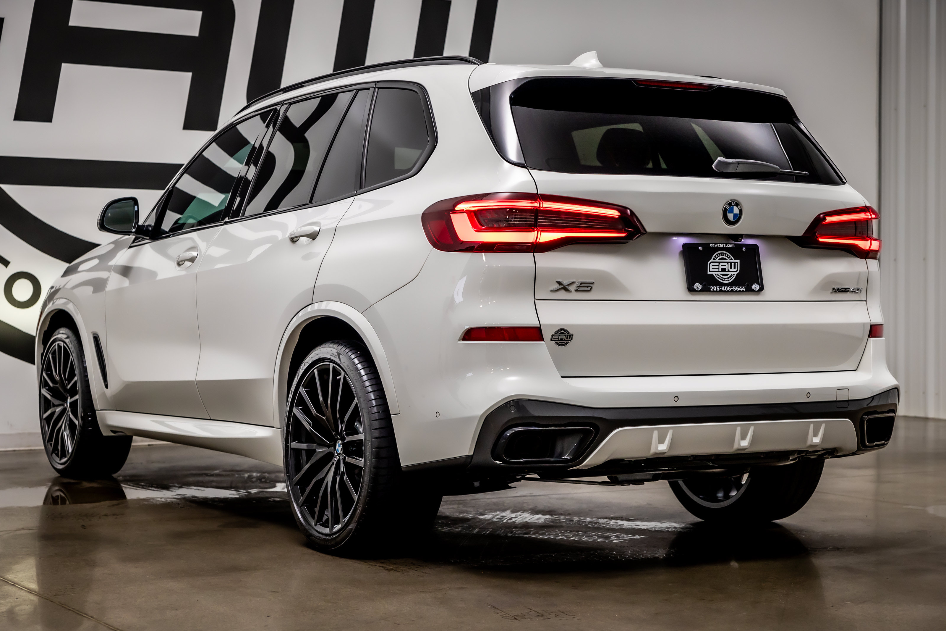 Used 2020 BMW X5 xDrive40i w/ M Sport Package AWD/4WD image 29