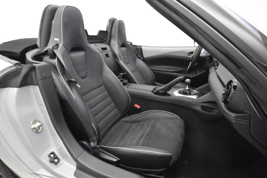 Certified 2025 MAZDA MX-5 Miata Club w/ Brembo/BBS Recaro Package RWD image 28