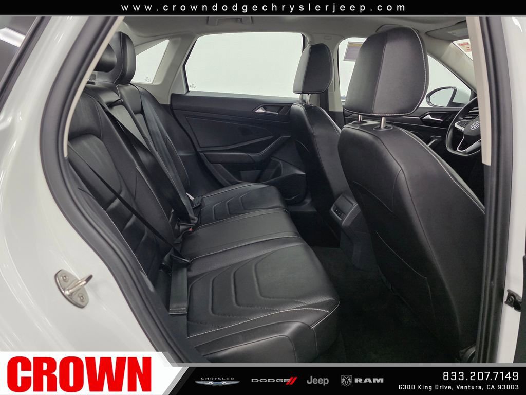 Used 2023 Volkswagen Jetta SEL FWD image 14