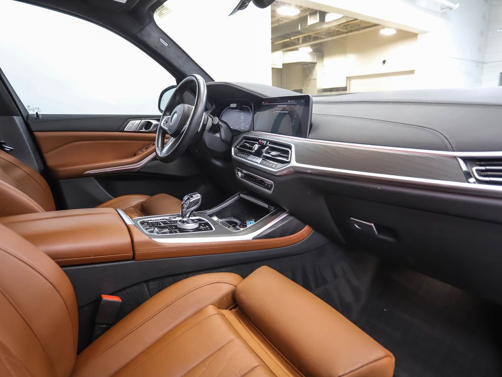 Certified 2022 BMW X7 M50i image 34