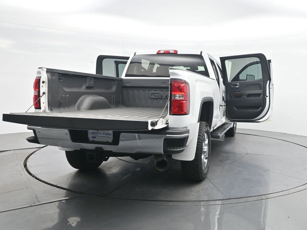 Used 2018 GMC Sierra 2500 SLT w/ Duramax Plus Package AWD/4WD image 43