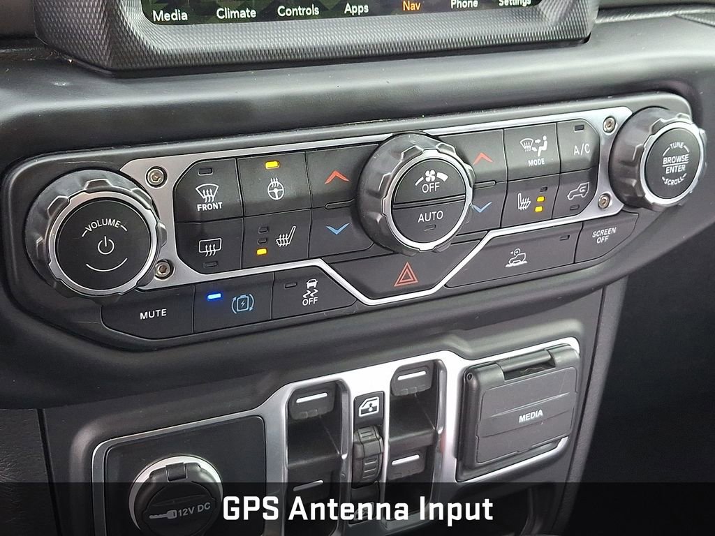 Used 2023 Jeep Wrangler Unlimited w/ Cold Weather Group image 16