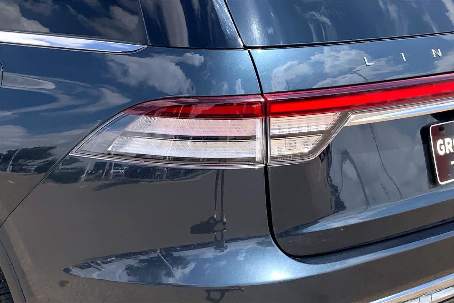 Used 2022 Lincoln Aviator Reserve w/ Elements Package Plus RWD image 29