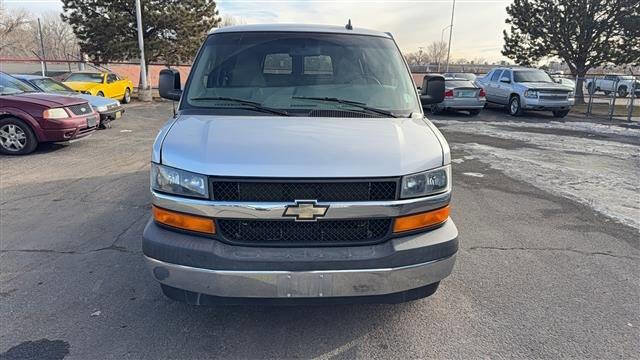 Used 2017 Chevrolet Express 3500 LT w/ LT Preferred Equipment Group image 6