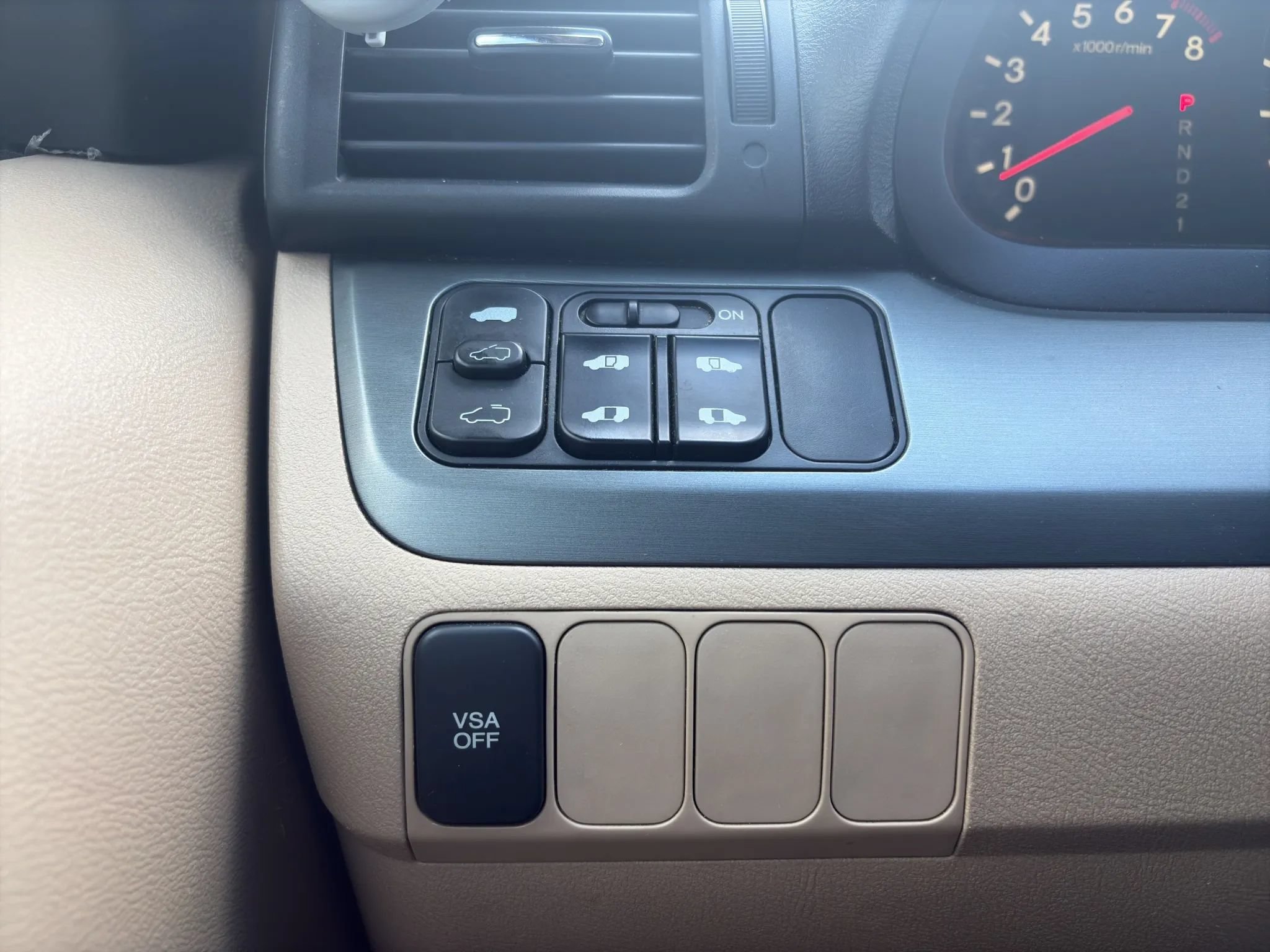 Used 2006 Honda Odyssey EX-L image 17