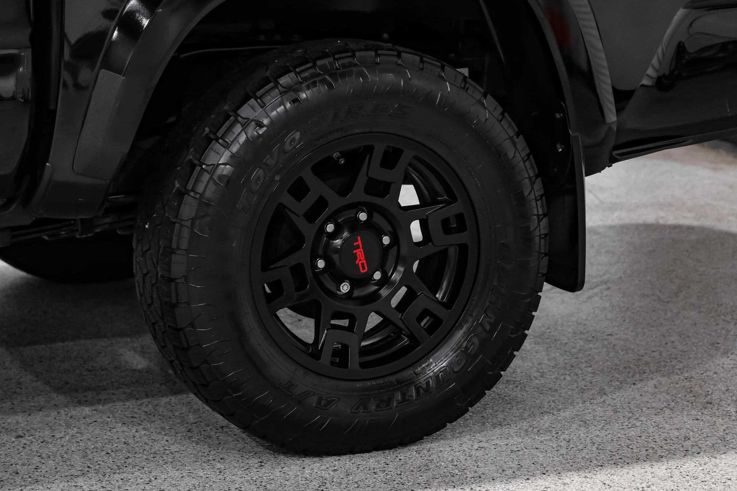 Used 2017 Toyota Tacoma TRD Sport w/ Premium & Technology Package AWD/4WD image 57