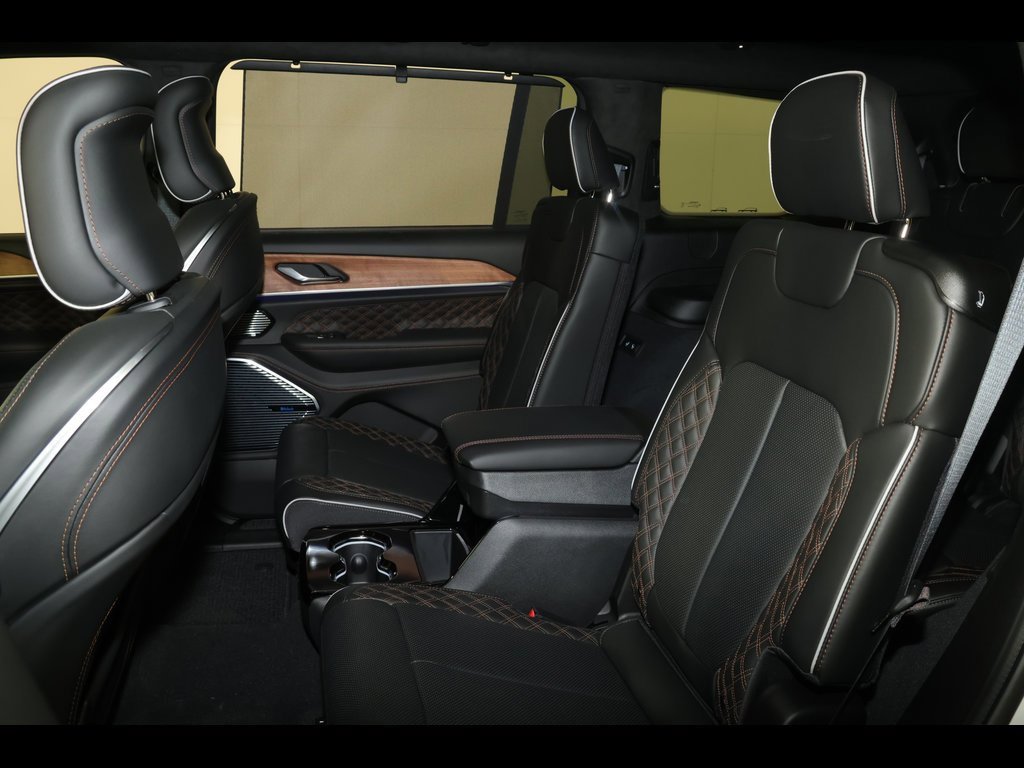 New 2025 Jeep Grand Cherokee L Summit image 26