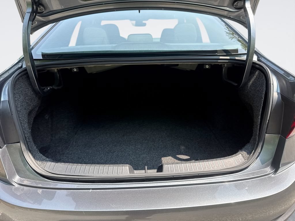 Used 2025 Volkswagen Jetta Sport FWD image 20