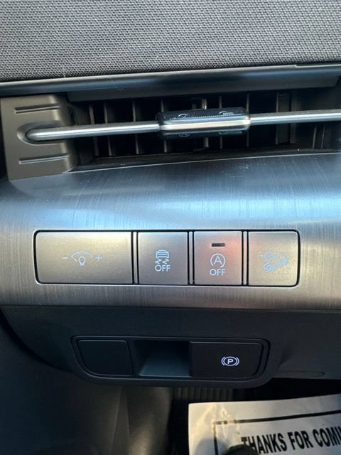 Used 2025 Hyundai Kona SE FWD image 17