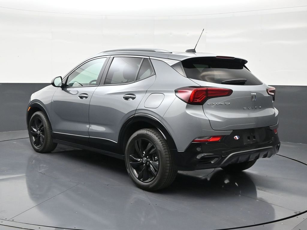 Used 2024 Buick Encore GX Sport Touring FWD image 3