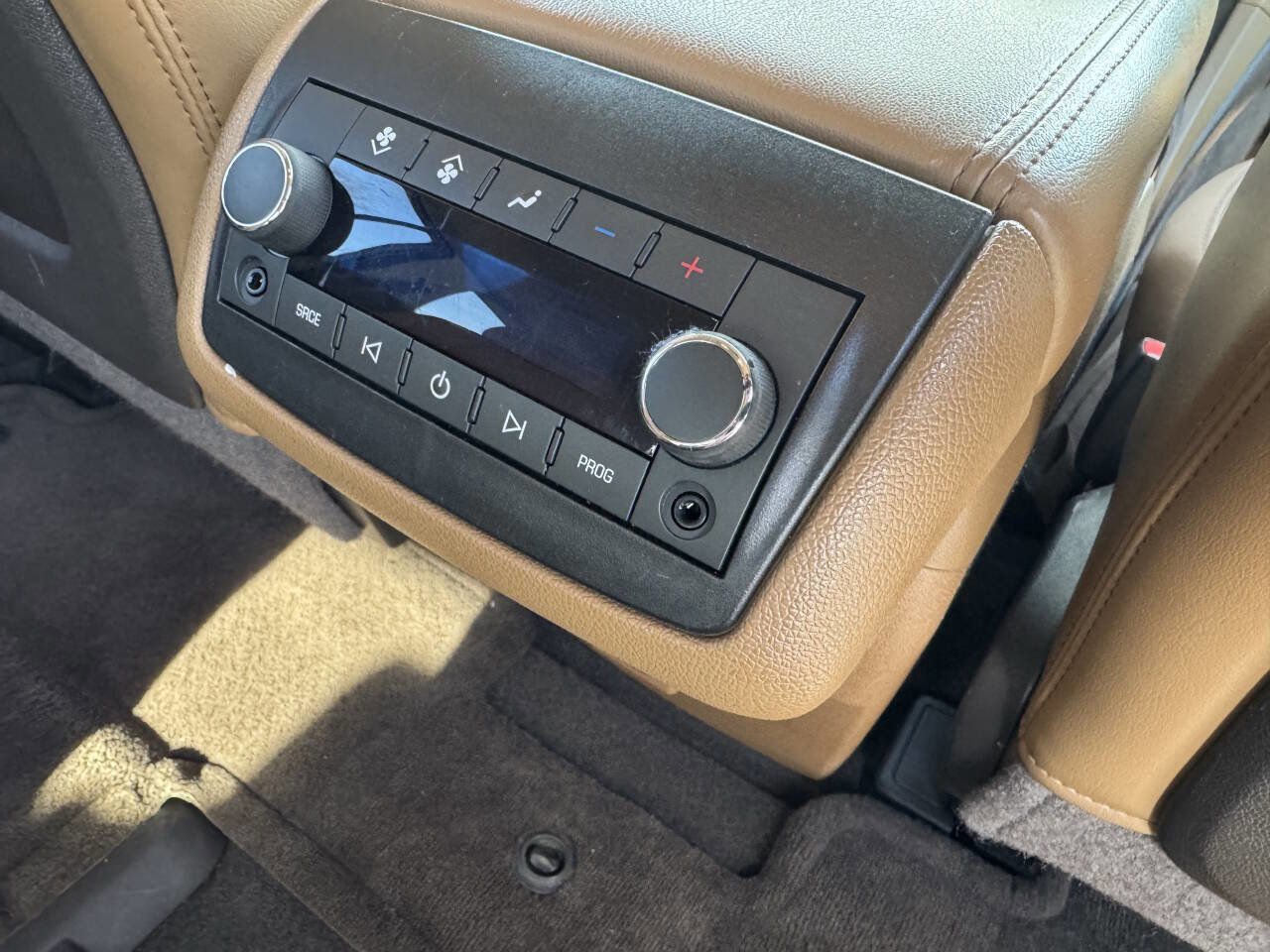 Used 2015 Buick Enclave Premium w/ Trailering Package image 13