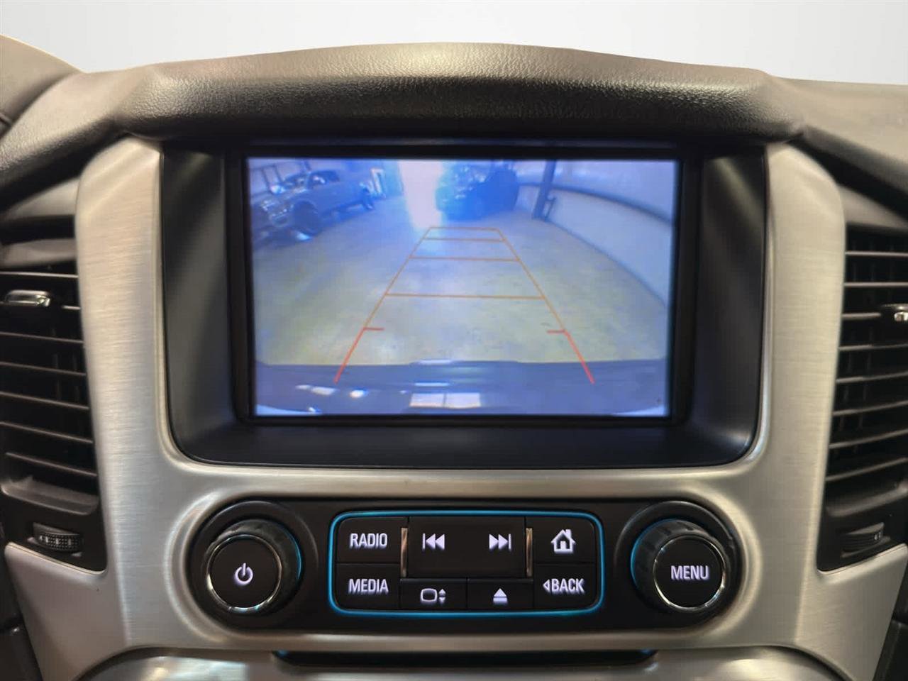 Used 2018 GMC Yukon SLT image 22