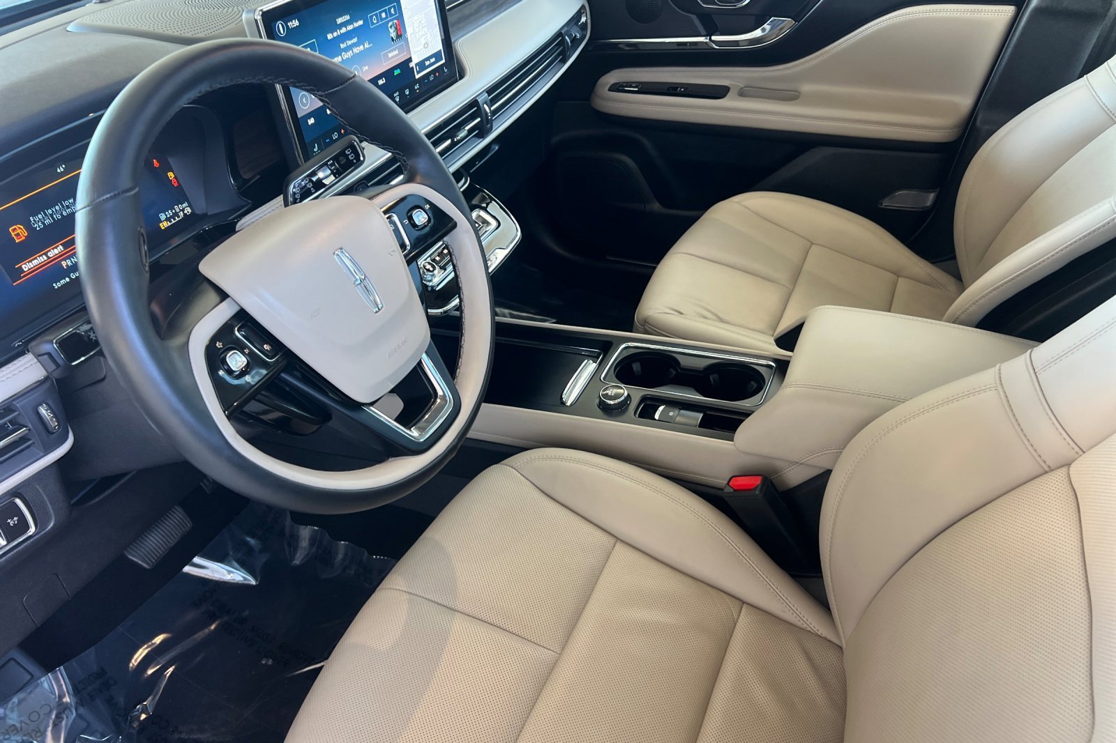 Certified 2025 Lincoln Corsair Grand Touring w/ Equipment Group 301A image 10